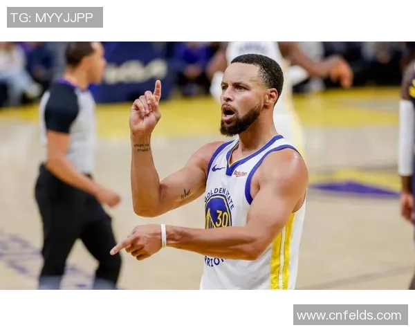 足球明星们对库里的喜爱与崇拜背后的故事与原因分析